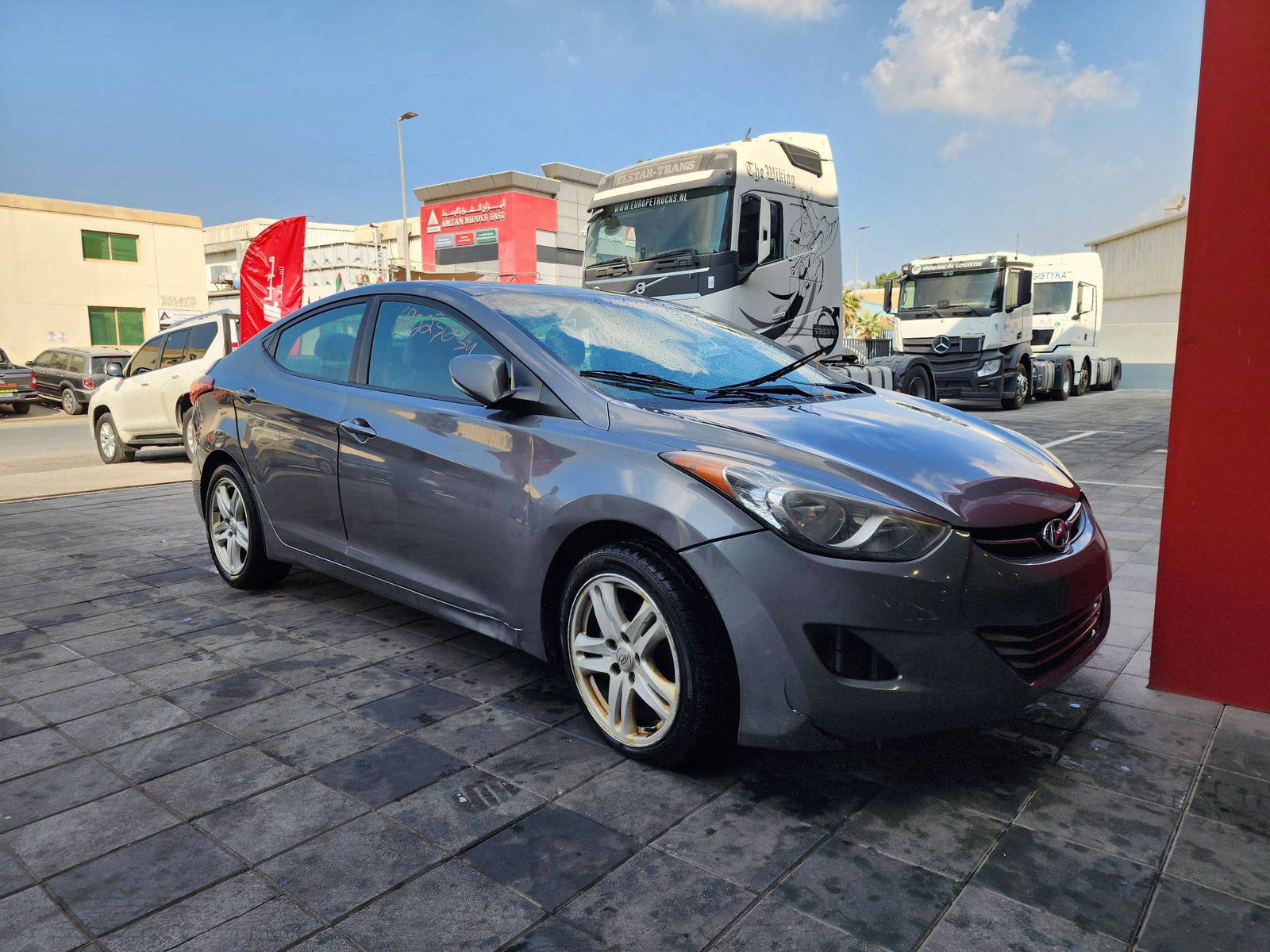 2012 HYUNDAI ELANTRA — 146649 Miles — Lot 106414 — Al Quoz - Marhaba Auctions Used Cars - Image 5