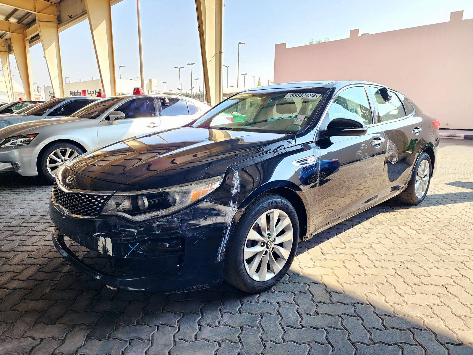 2016 KIA OPTIMA — 117405 Miles — Lot 63657424 — Souq - Marhaba Auctions Used Cars - Image 4