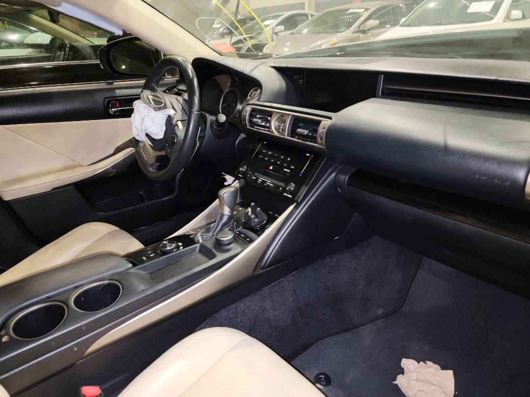 2014 LEXUS IS 250 — 117614 Miles — Lot 56308653 - Marhaba Auctions Used Cars - Image 7