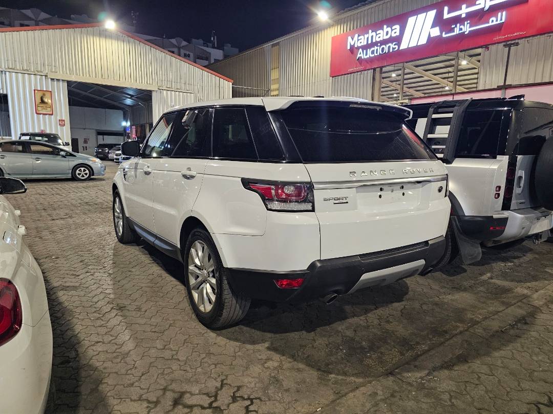 2015 LAND ROVER RANGE ROVER — 179373 KM — Lot A511916 — Main - Marhaba Auctions Used Cars - Image 5