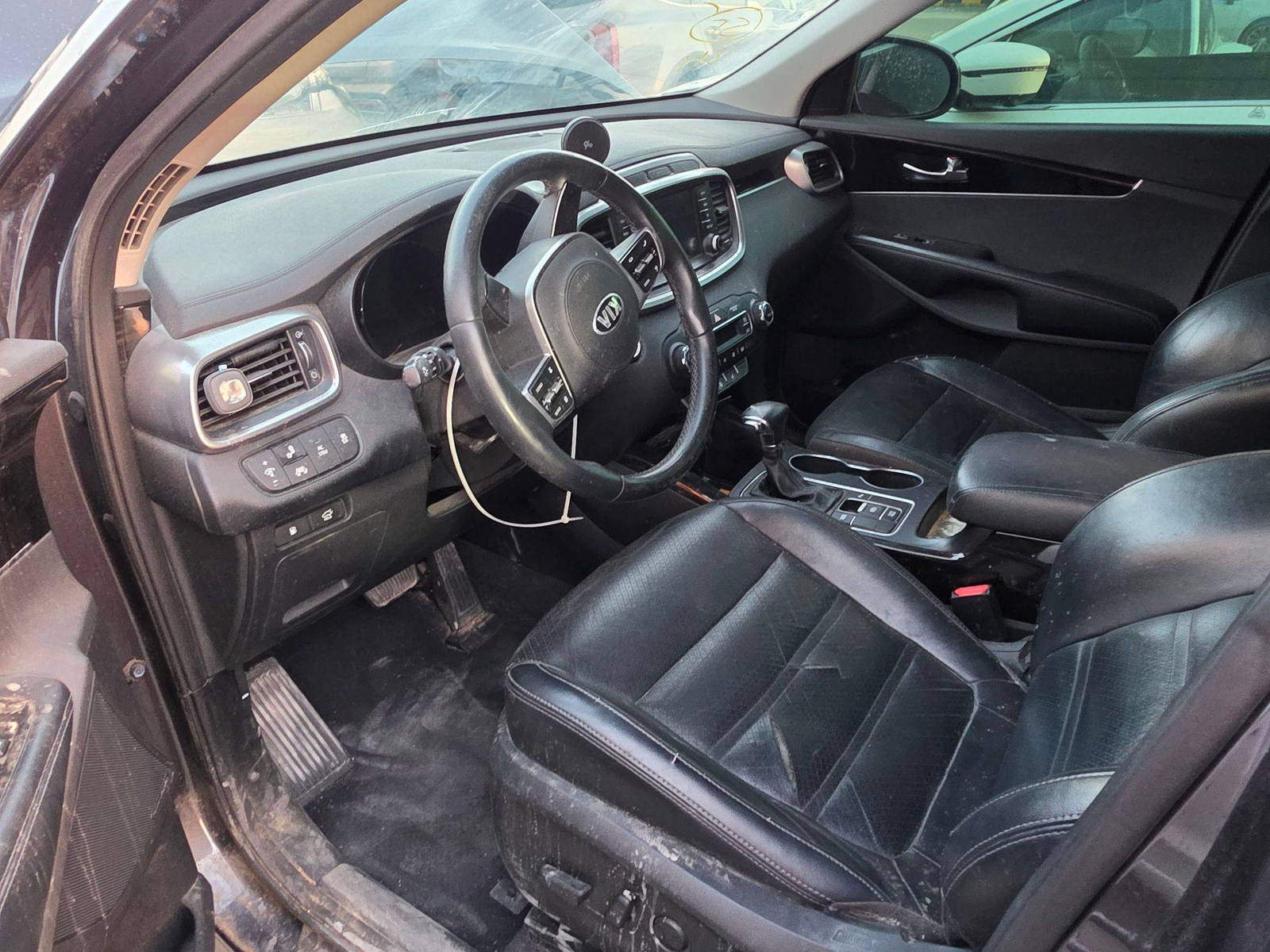 2019 KIA SORENTO — 133604 Miles — Lot 94466195 - Marhaba Auctions Used Cars - Image 9