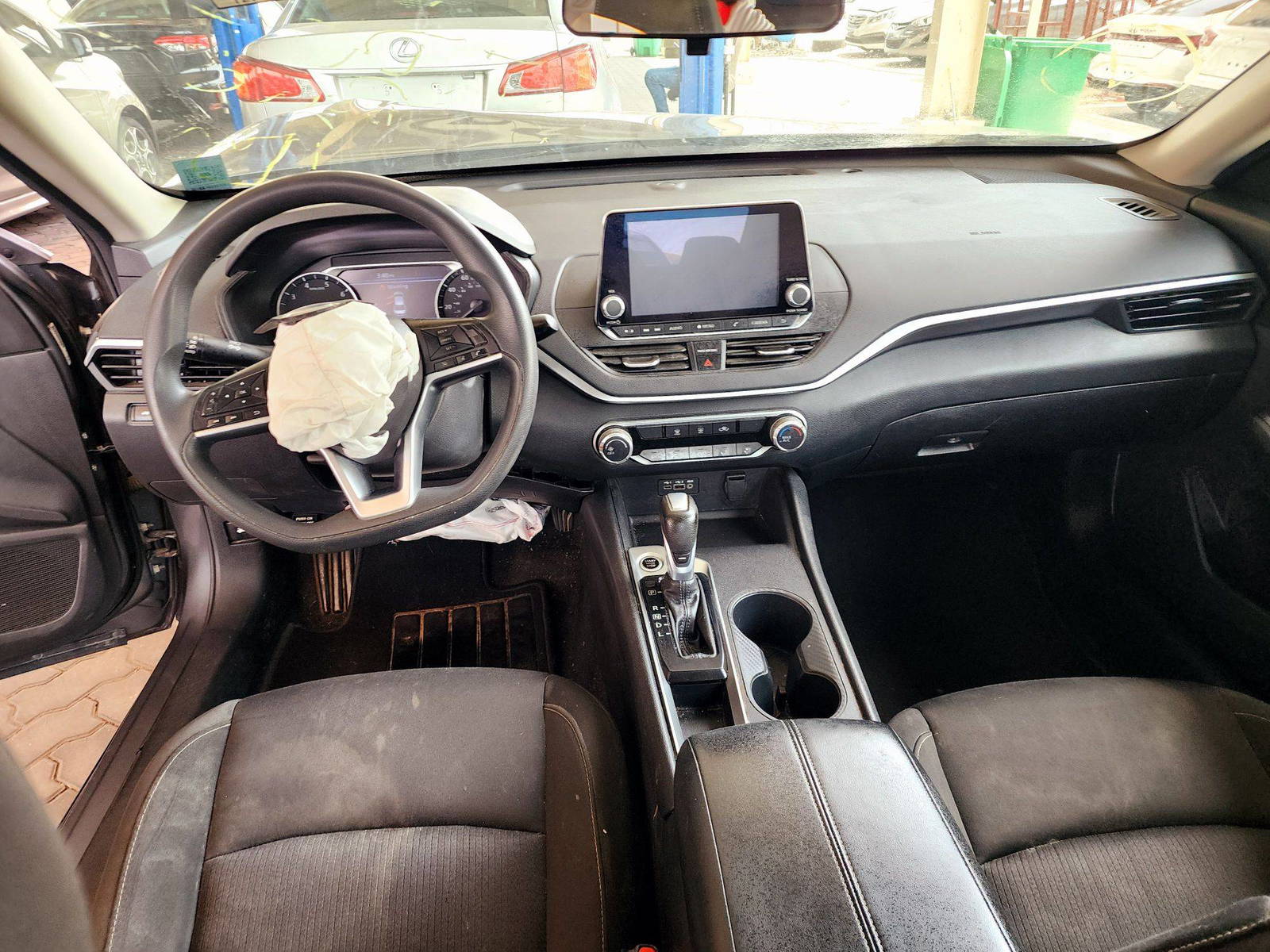 2019 NISSAN ALTIMA — 121256 Miles — Lot 79674044 — Souq - Marhaba Auctions Used Cars - Image 7