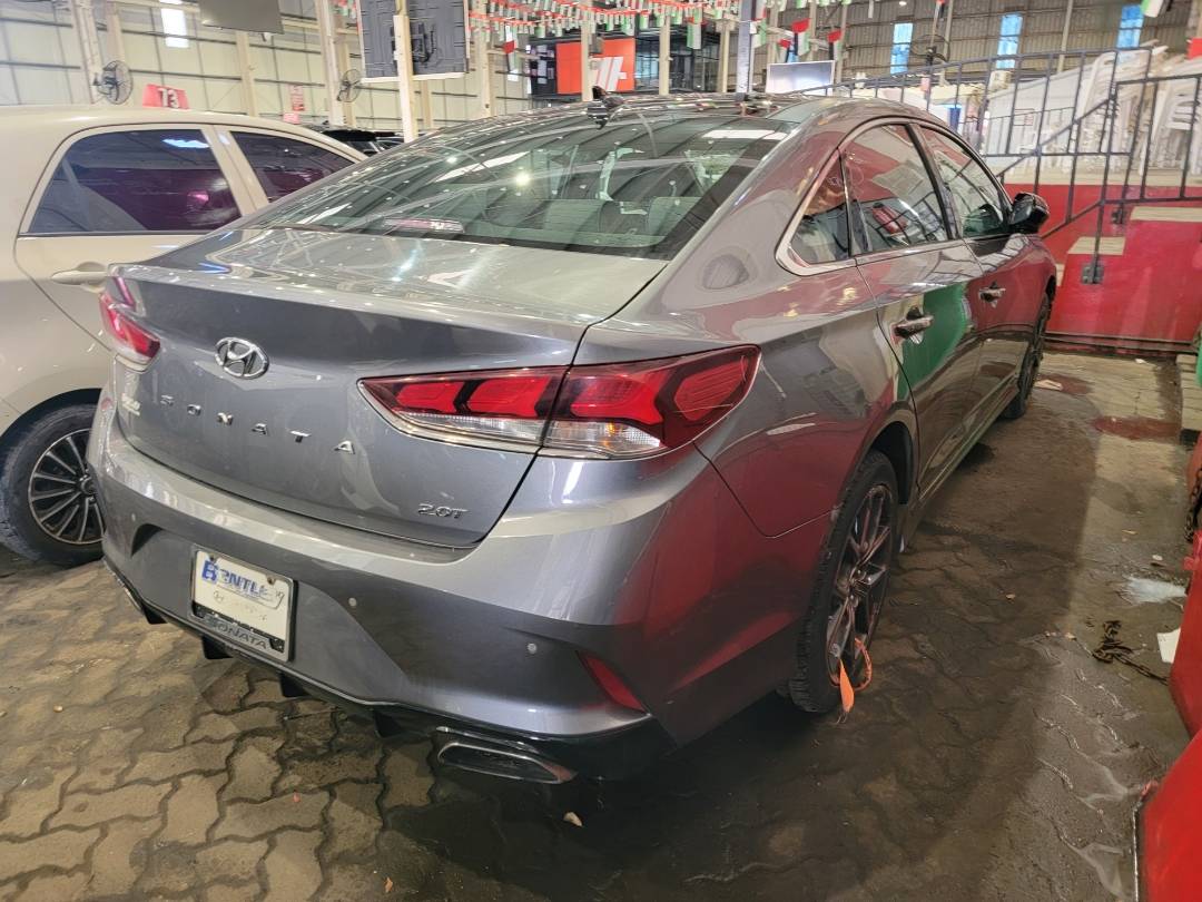 2018 HYUNDAI SONATA — 79977 Miles — Lot 14987 — Ind. 12 - Marhaba Auctions Used Cars - Image 4