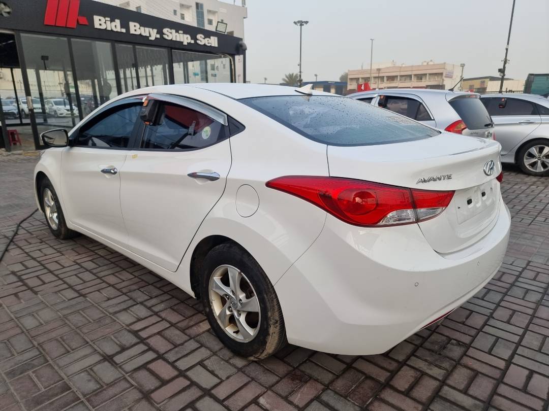 2011 HYUNDAI AVANTE — 219527 KM — Lot 095812 — Ind. 12 - Marhaba Auctions Used Cars - Image 5