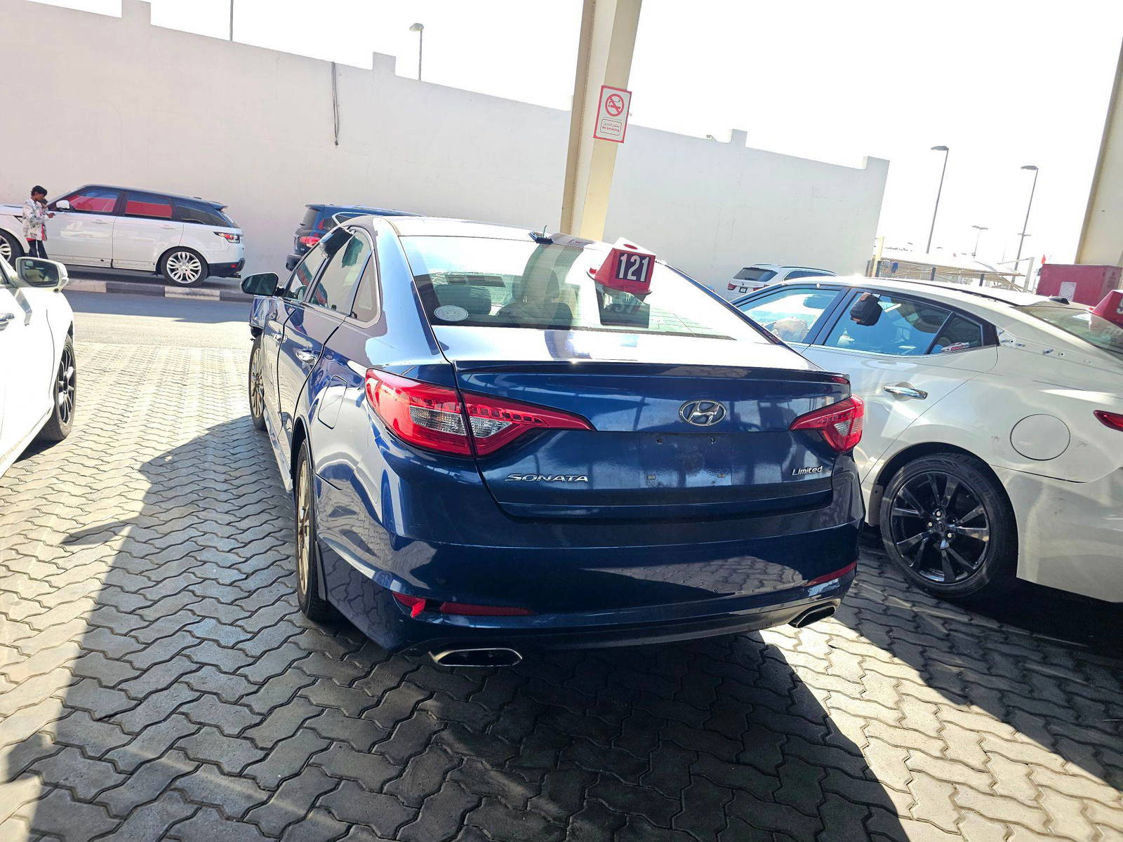 2015 HYUNDAI SONATA — 100112 Miles — Lot F6FH182743 — Souq - Marhaba Auctions Used Cars - Image 4