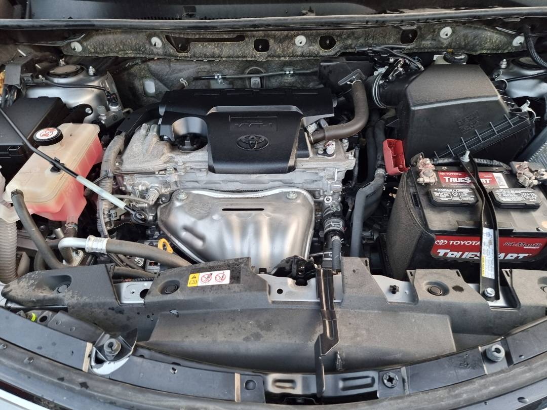 2018 TOYOTA RAV4 — 37043 Miles — Lot 40741683 — Souq - Marhaba Auctions Used Cars - Image 12