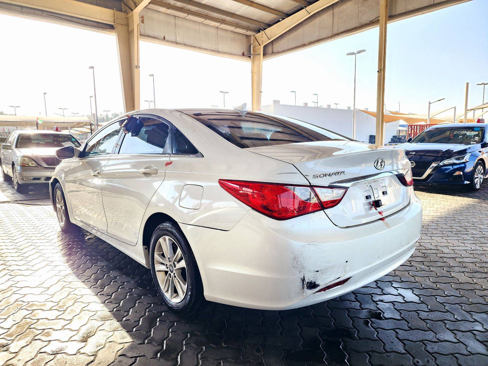 2011 HYUNDAI SONATA — 182711 Miles — Lot 63279664 — Souq - Marhaba Auctions Used Cars - Image 3