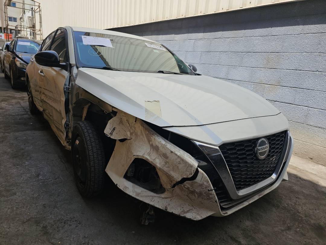 2019 NISSAN ALTIMA — 123436 Miles — Lot C227043 — Main - Marhaba Auctions Used Cars - Image 5