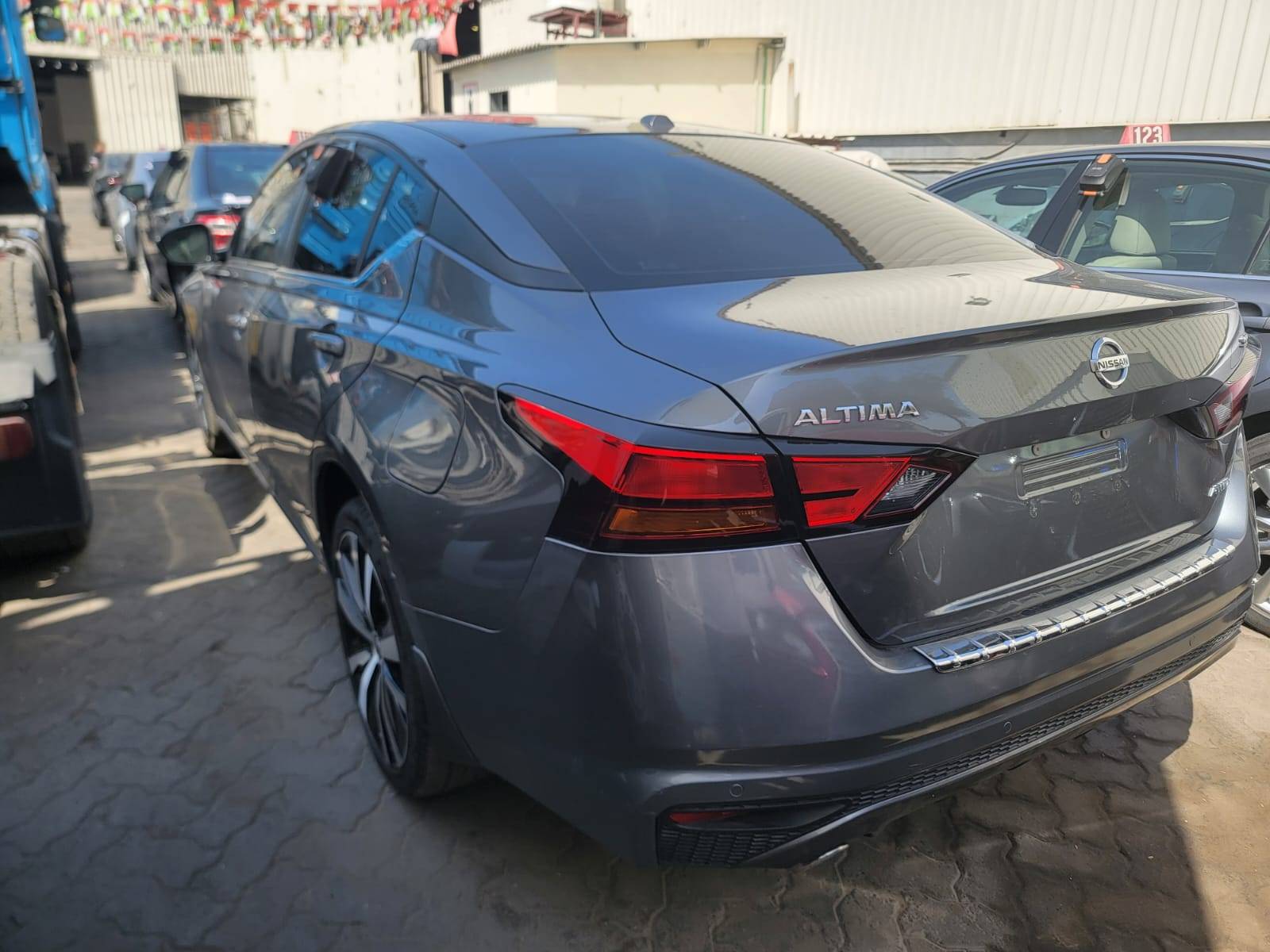 2021 NISSAN ALTIMA — 33201 Miles — Lot 336897 — Main - Marhaba Auctions Used Cars - Image 5