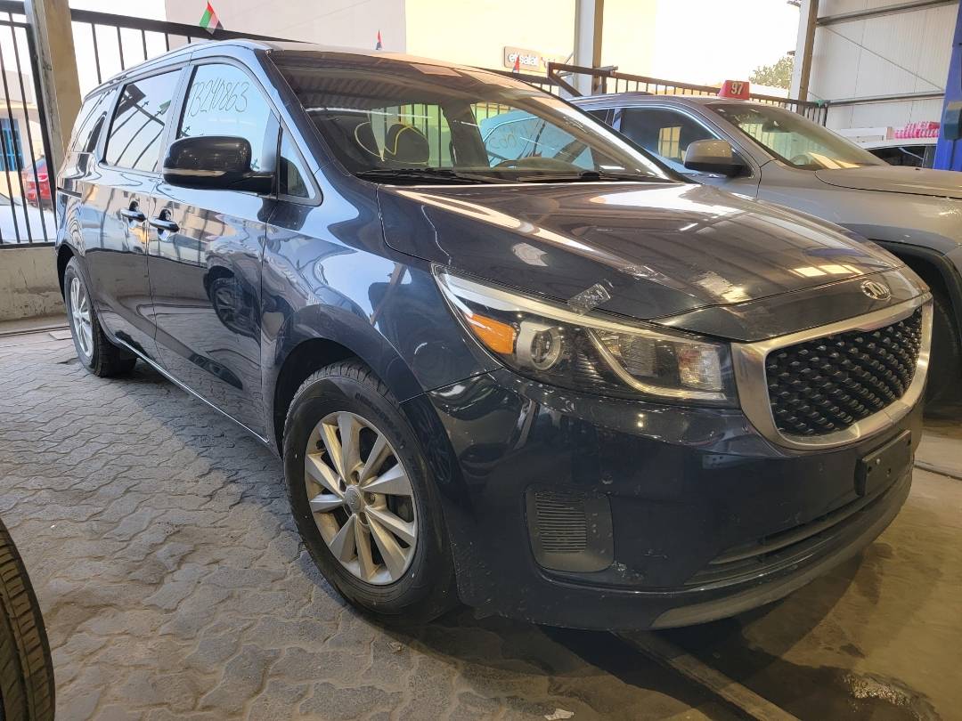 2017 KIA SEDONA — 234785 Miles — Lot 73240863 - Marhaba Auctions Used Cars - Image 5