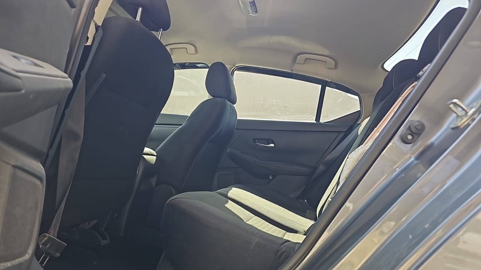 2020 NISSAN SENTRA — 29867 Miles — Lot 4LY275566 — Souq - Marhaba Auctions Used Cars - Image 7