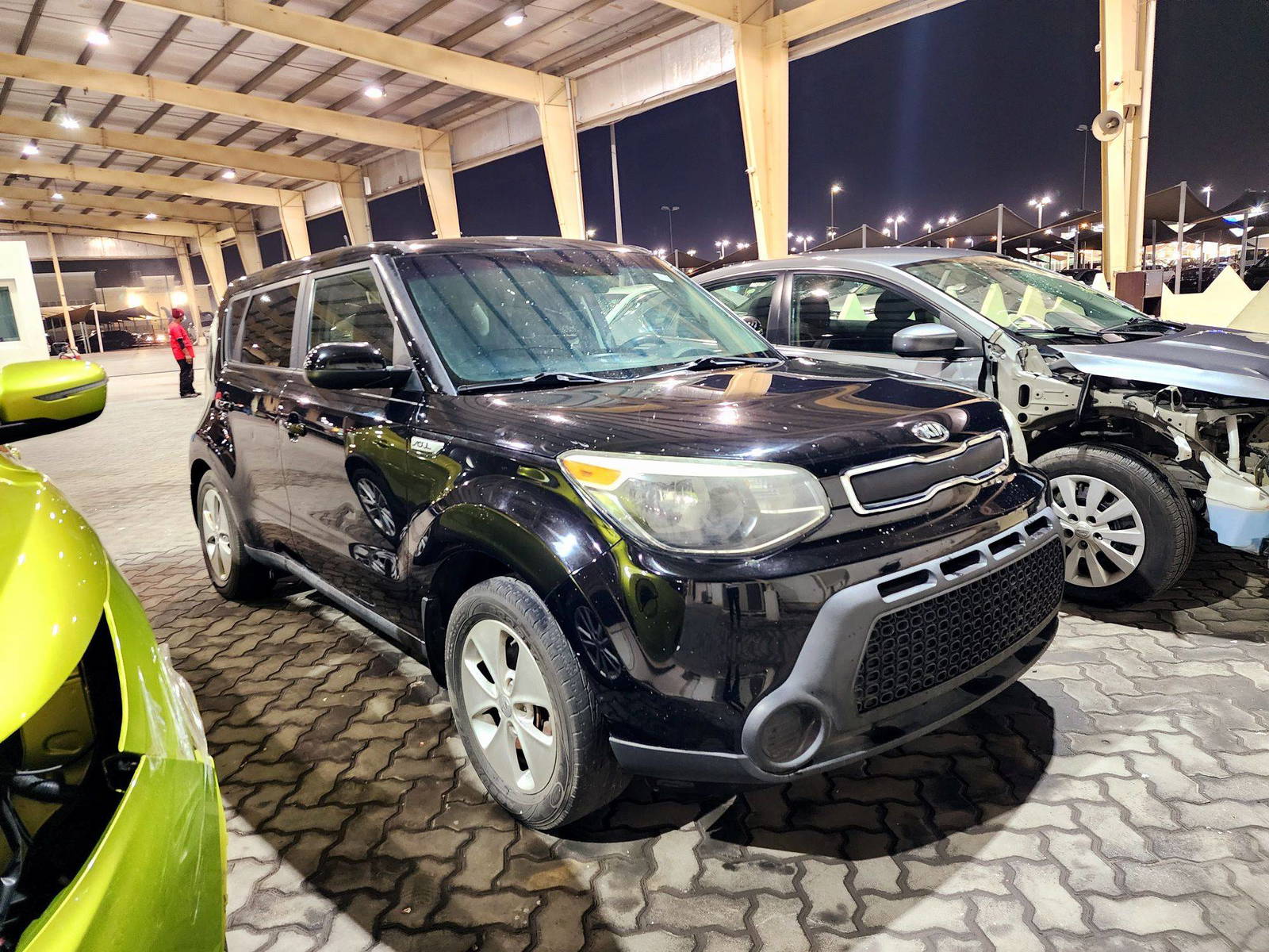 2016 KIA SOUL — 156967 Miles — Lot XG7353641 — Souq - Marhaba Auctions Used Cars - Image 4