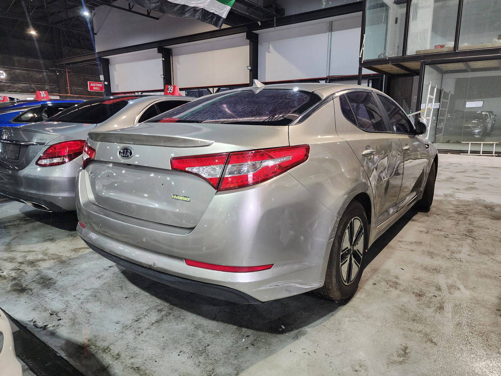 2012 KIA K5 — 294516 KM — Lot 006512 — Al Quoz - Marhaba Auctions Used Cars - Image 3