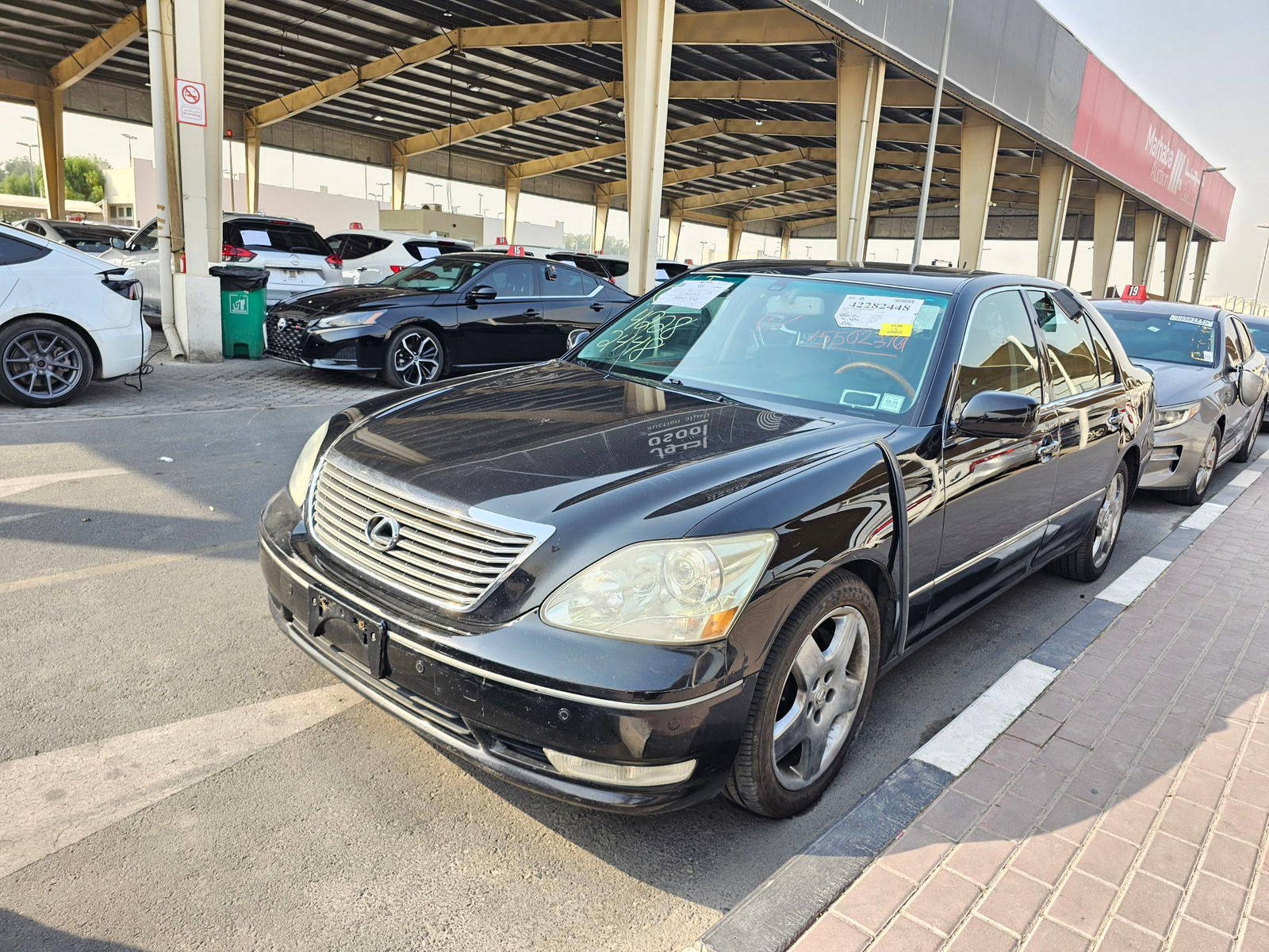 2005 LEXUS LS 430 — 198621 Miles — Lot 36F155023769 — Souq - Marhaba Auctions Used Cars - Image 4