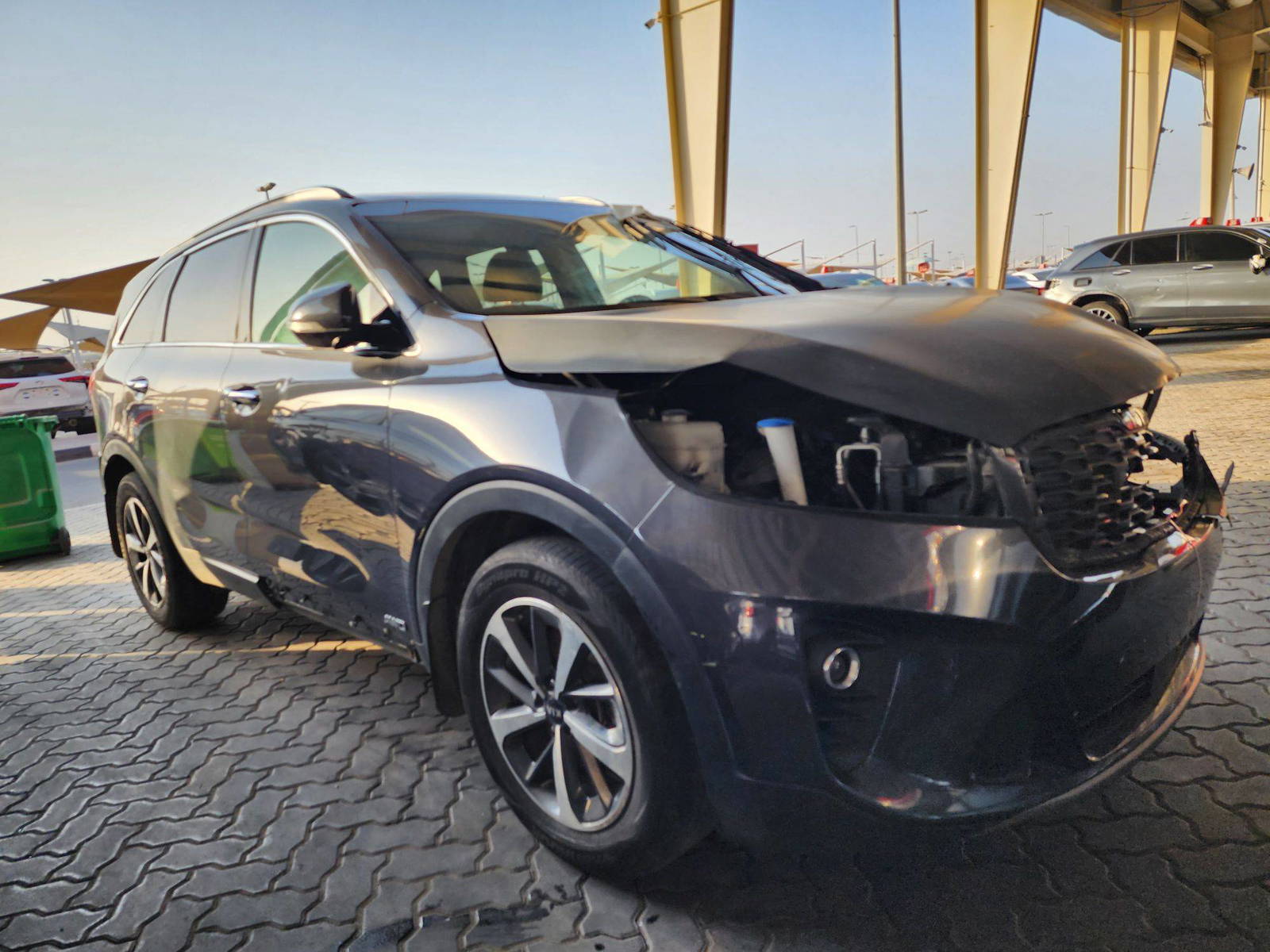 2019 KIA SORENTO — 117268 Miles — Lot 34711 — Souq - Marhaba Auctions Used Cars - Image 4