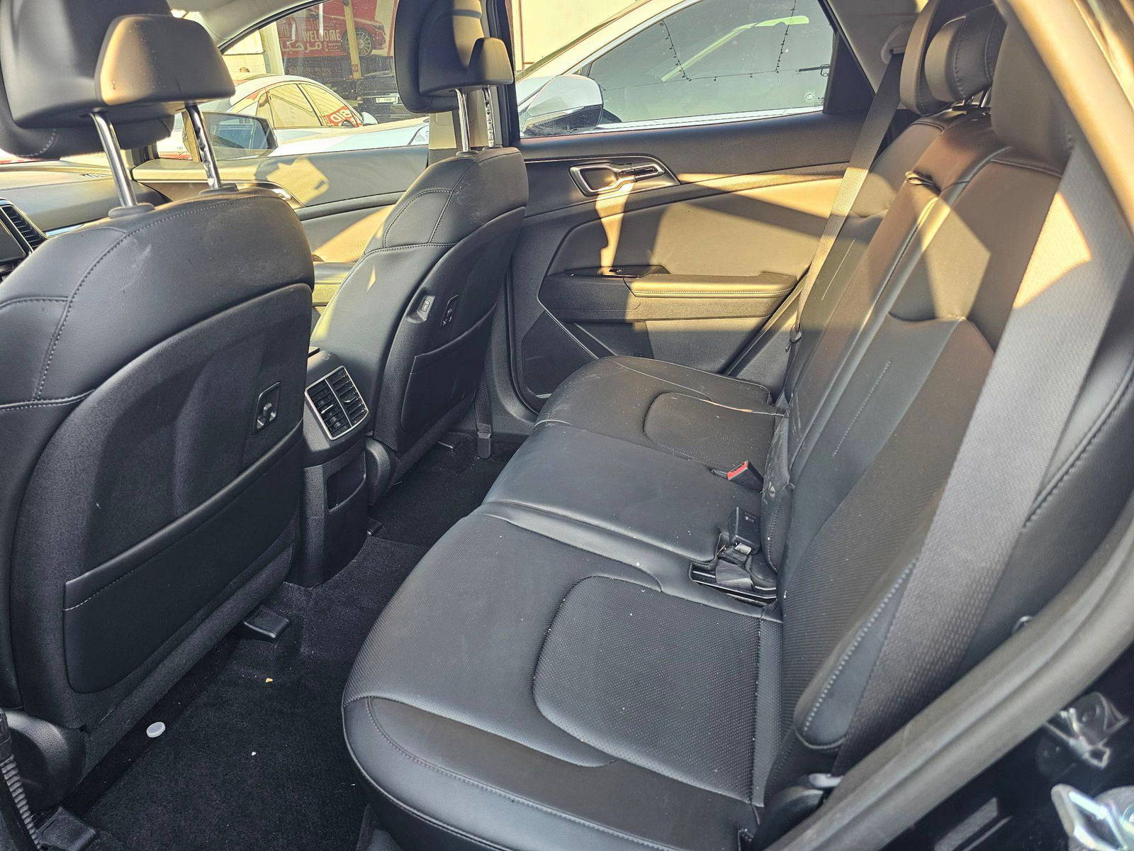2023 KIA SPORTAGE — 25251 Miles — Lot 43391776 — Souq - Marhaba Auctions Used Cars - Image 9