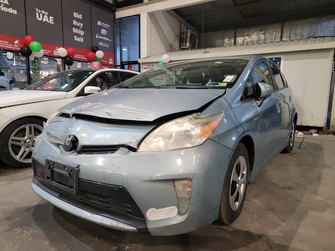 2012 TOYOTA PRIUS — 168688 Miles — Lot 1592572 — Main - Marhaba Auctions Used Cars - Image 5
