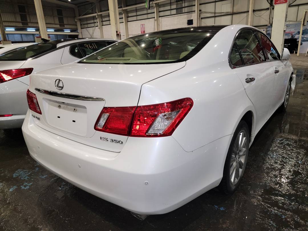 2007 LEXUS ES 350 — 186129 Miles — Lot 69092723 - Marhaba Auctions Used Cars - Image 4