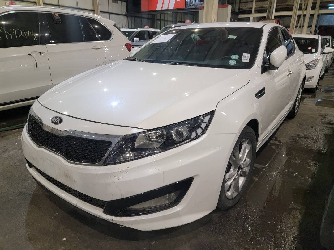 2013 KIA K5 — 184346 KM — Lot 312030 — Main - Marhaba Auctions Used Cars - Image 5