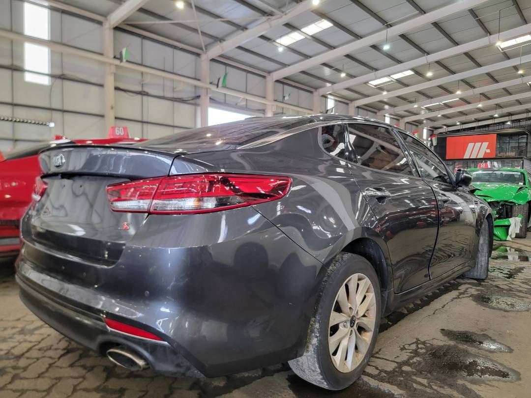 2018 KIA OPTIMA — 77348 Miles — Lot 38685978 — Main - Marhaba Auctions Used Cars - Image 3