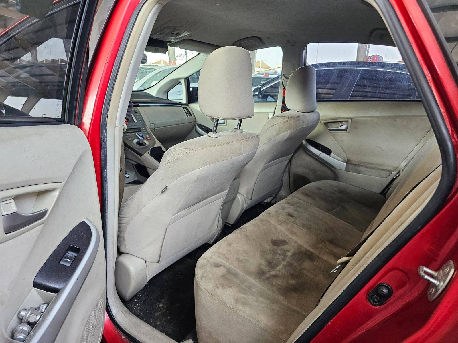 2013 TOYOTA PRIUS — 205243 Miles — Lot XD1719961 — Souq - Marhaba Auctions Used Cars - Image 7