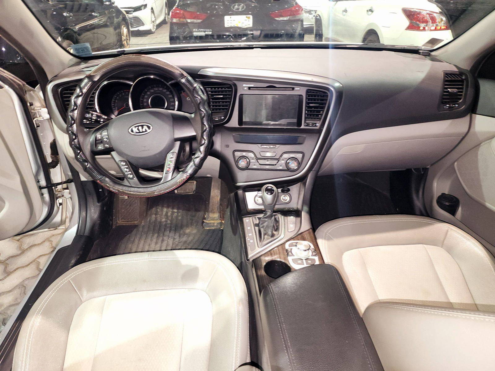 2012 KIA K5 — 141835 KM — Lot 178242 — Souq - Marhaba Auctions Used Cars - Image 7