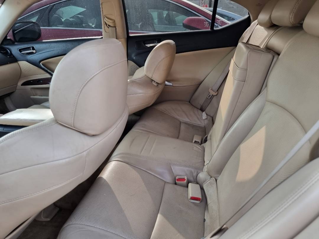2006 LEXUS IS-350 — 189491 Miles — Lot 215478 — Ind. 12 - Marhaba Auctions Used Cars - Image 7