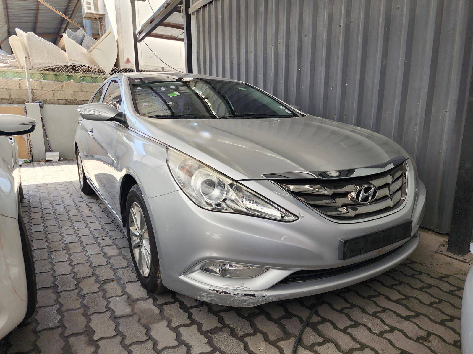 2010 HYUNDAI SONATA — 108530 KM — Lot 69658 — Main - Marhaba Auctions Used Cars - Image 5