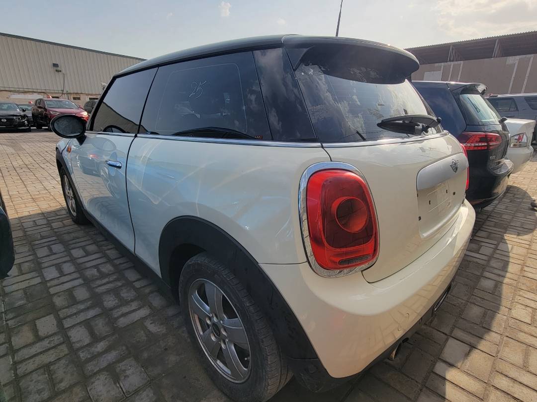 2015 MINI COOPER — 210574 KM — Lot F3B42033 — Main - Marhaba Auctions Used Cars - Image 5