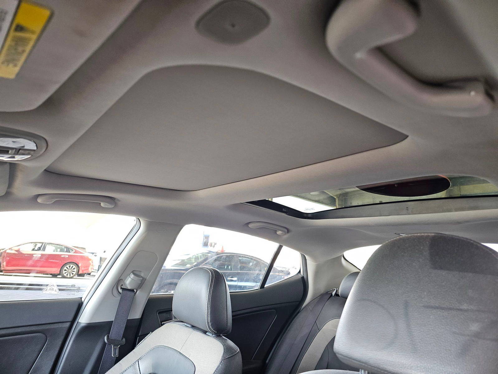 2012 KIA OPTIMA — 159000 Miles — Lot 71495475 — Souq - Marhaba Auctions Used Cars - Image 9