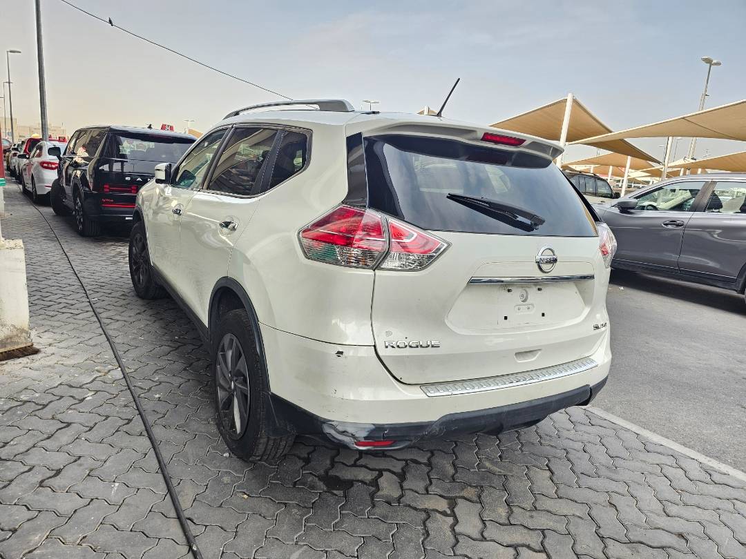 NISSAN ROGUE