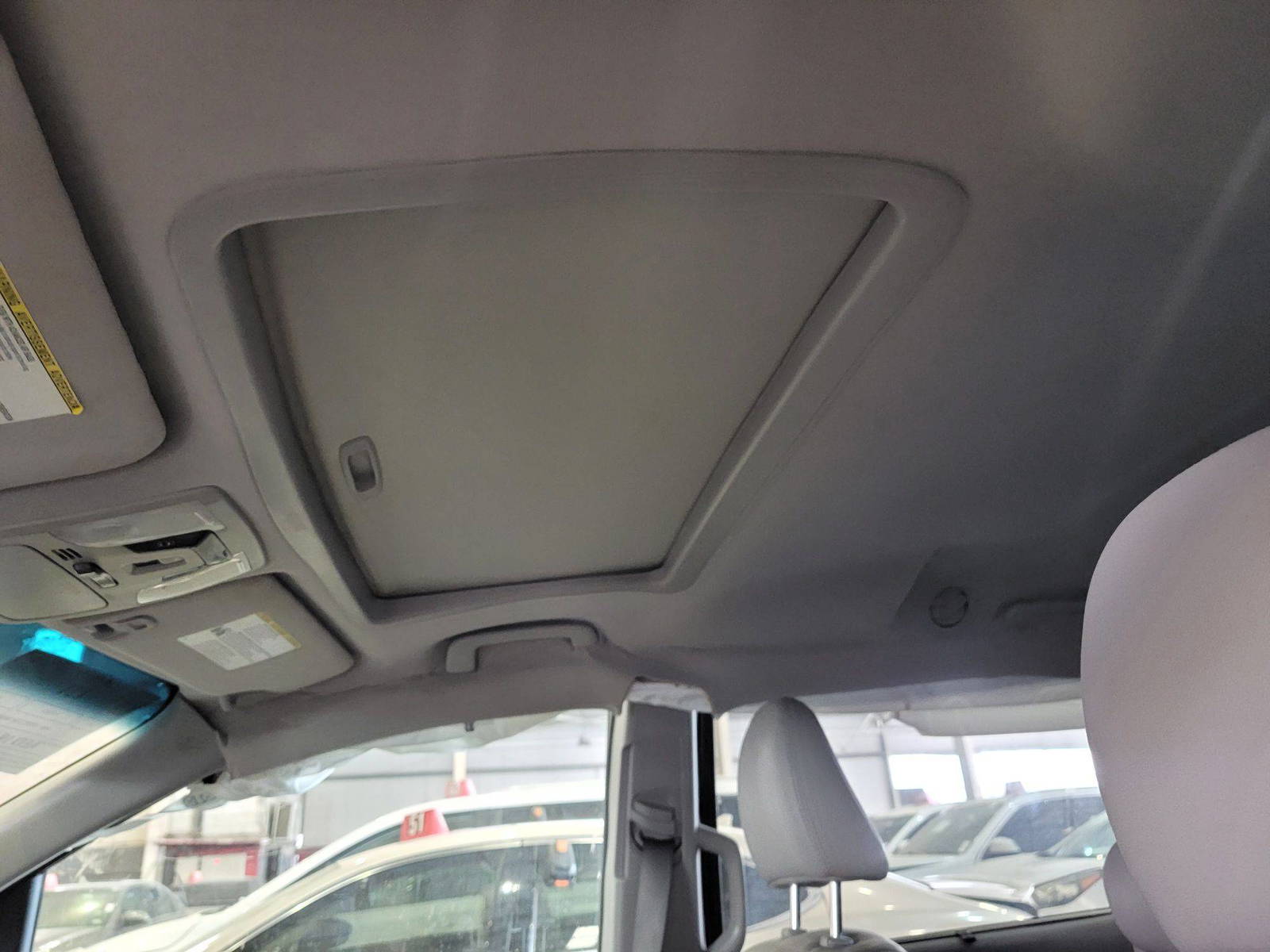 TOYOTA SIENNA 2017 - Marhaba Auction Used Cars - Image 9