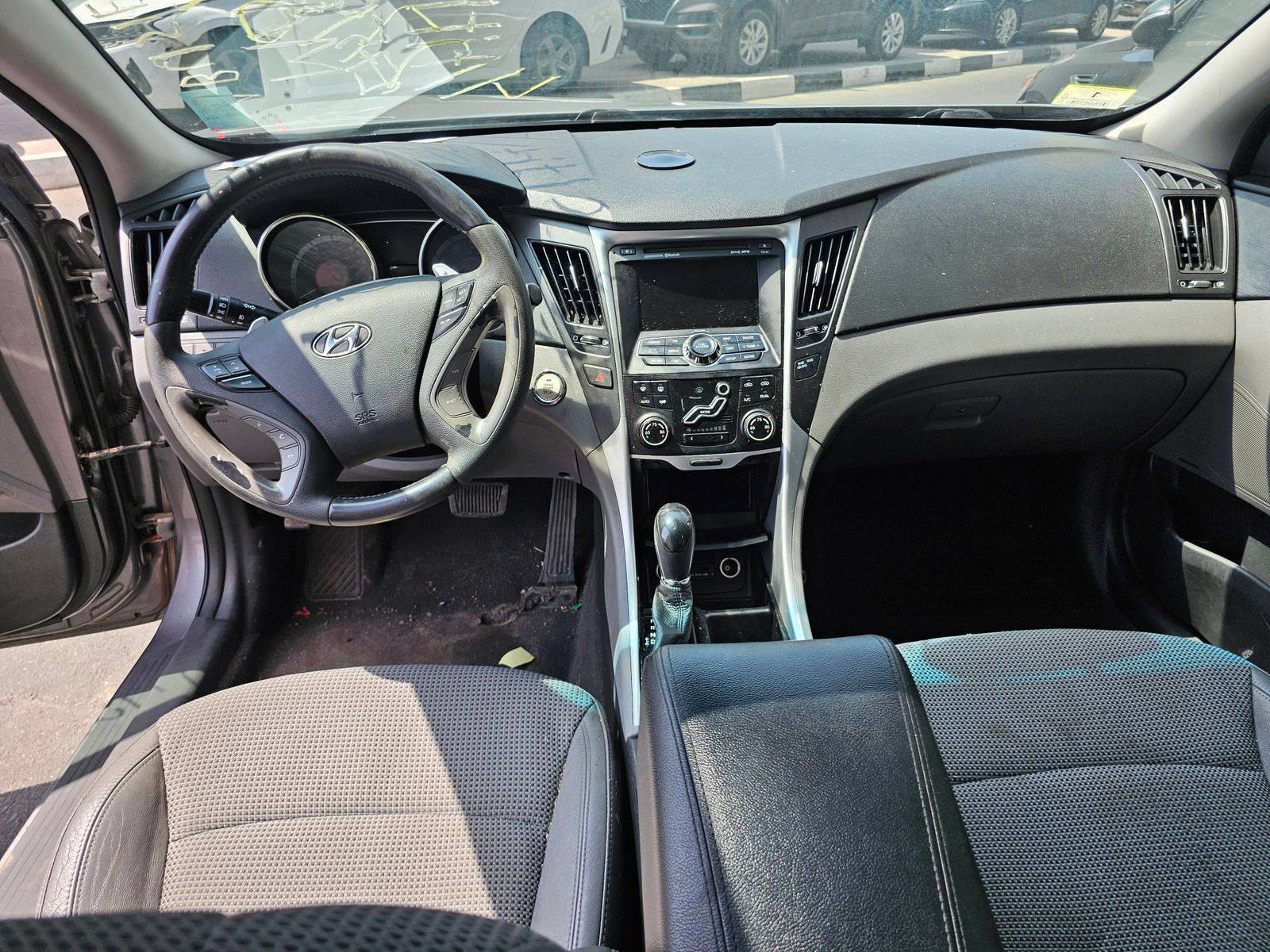 2011 HYUNDAI SONATA — 178146 Miles — Lot 9BH275070 — Souq - Marhaba Auctions Used Cars - Image 7