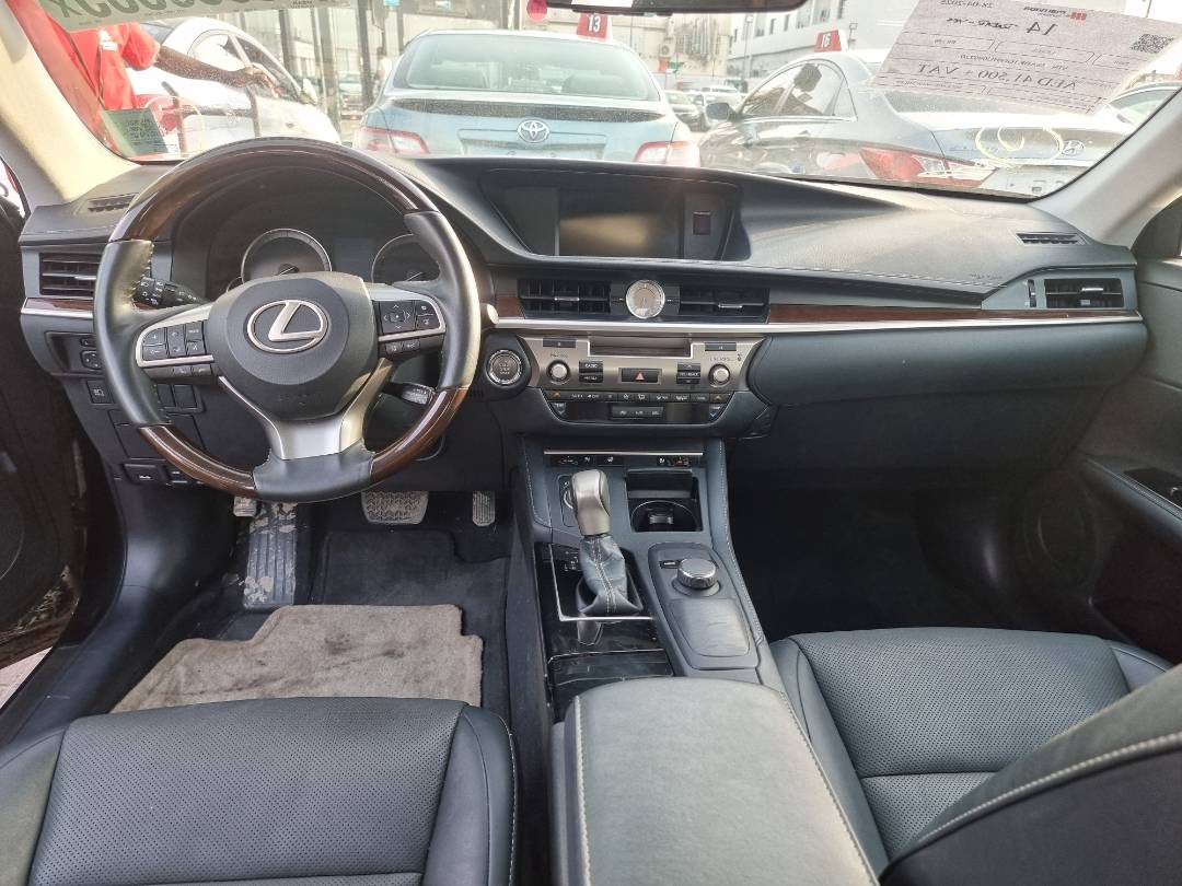 2018 LEXUS ES 350 — 66304 Miles — Lot 215487 — Main - Marhaba Auctions Used Cars - Image 8
