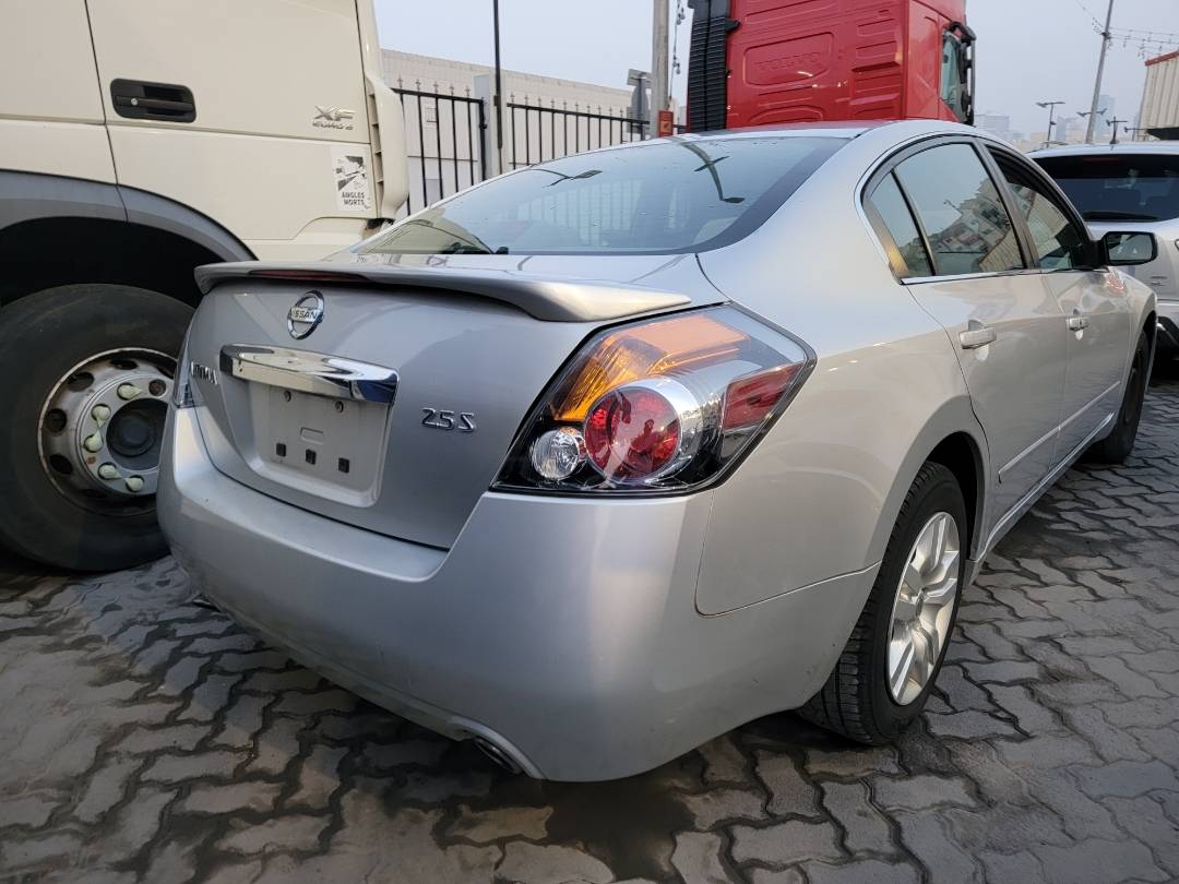 2010 NISSAN ALTIMA — 200096 Miles — Lot 4AN549133 — Main - Marhaba Auctions Used Cars - Image 5