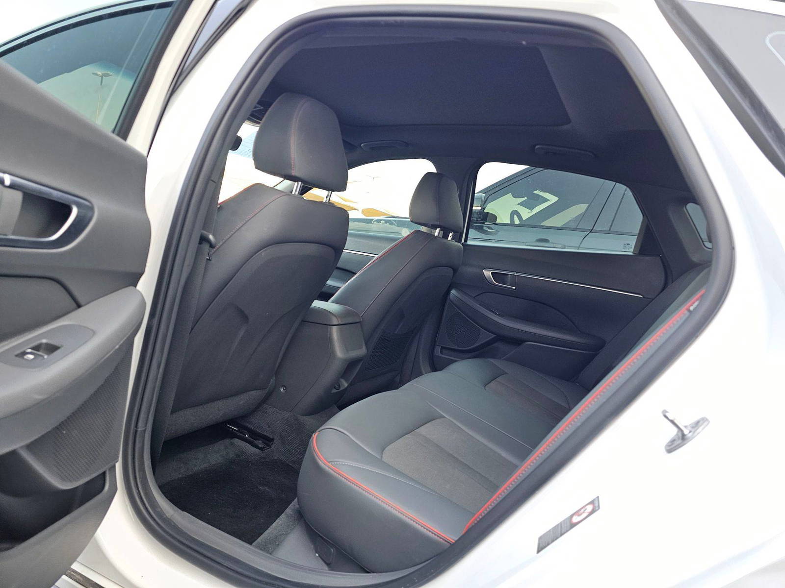 HYUNDAI SONATA 2023 - Marhaba Auction Used Cars - Image 6