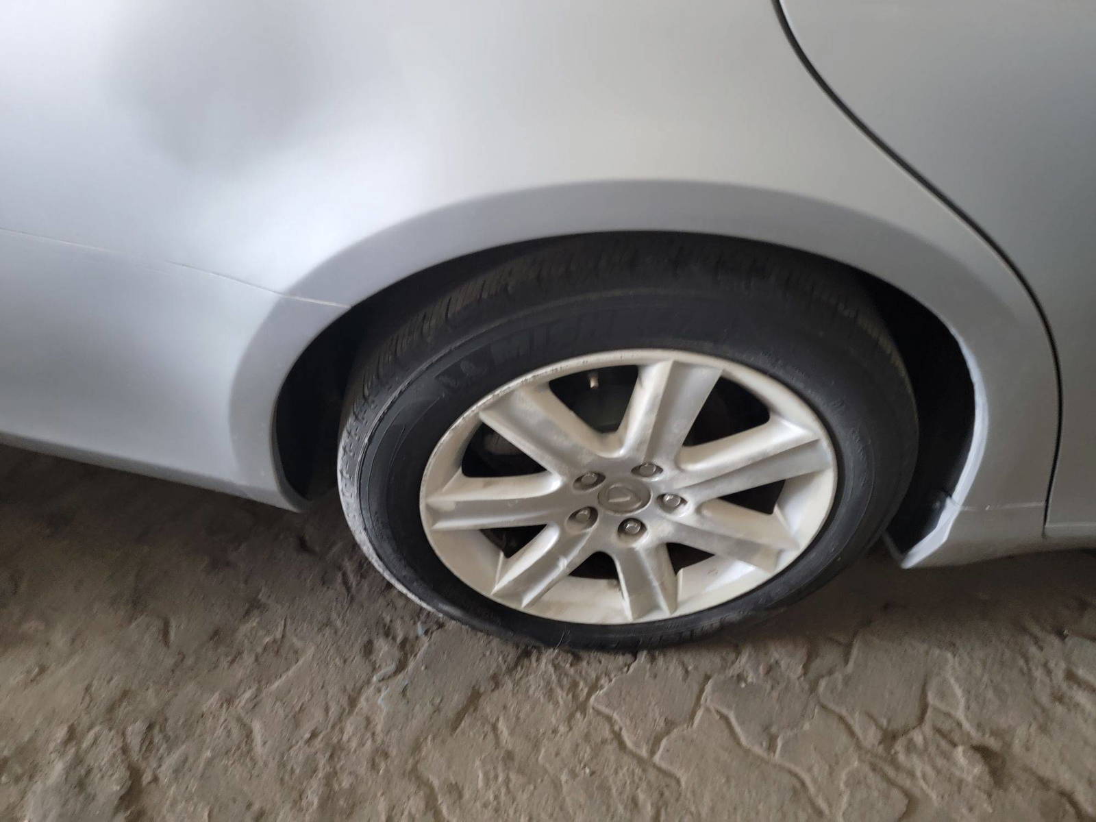 2007 LEXUS ES 350 — 172993 Miles — Lot 040009 — Main - Marhaba Auctions Used Cars - Image 6