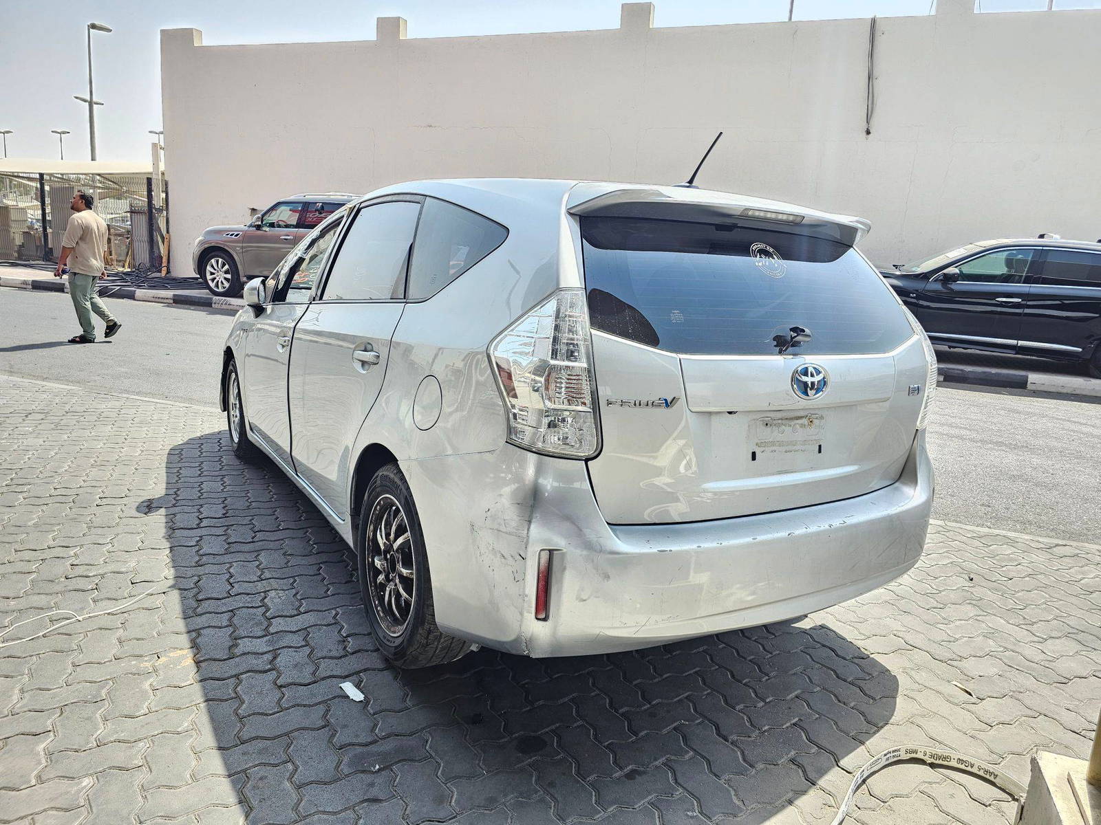 2014 TOYOTA PRIUS V — 246664 Miles — Lot 42510436 — Souq - Marhaba Auctions Used Cars - Image 3