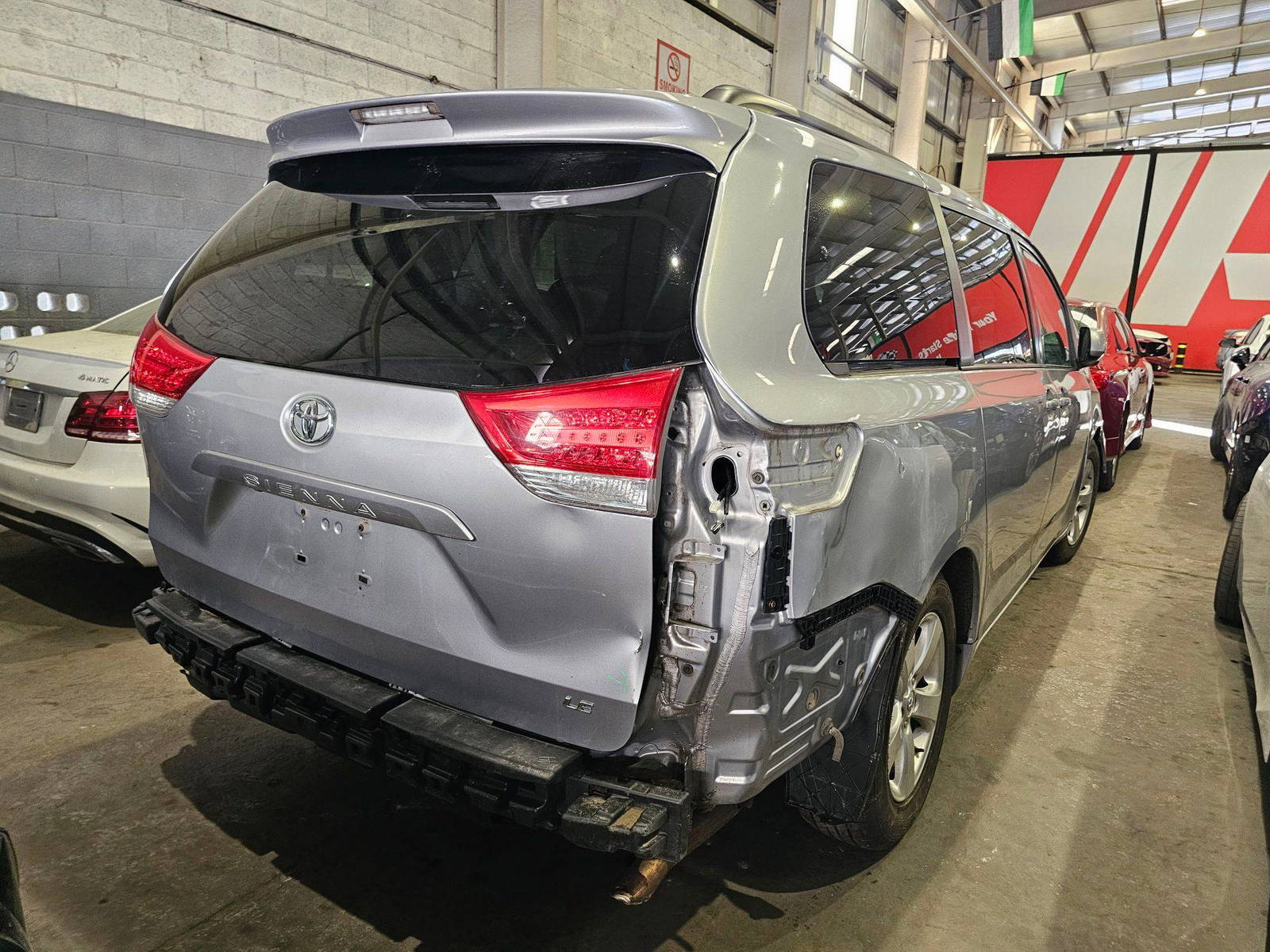TOYOTA SIENNA 2013 - Marhaba Auction Used Cars - Image 3