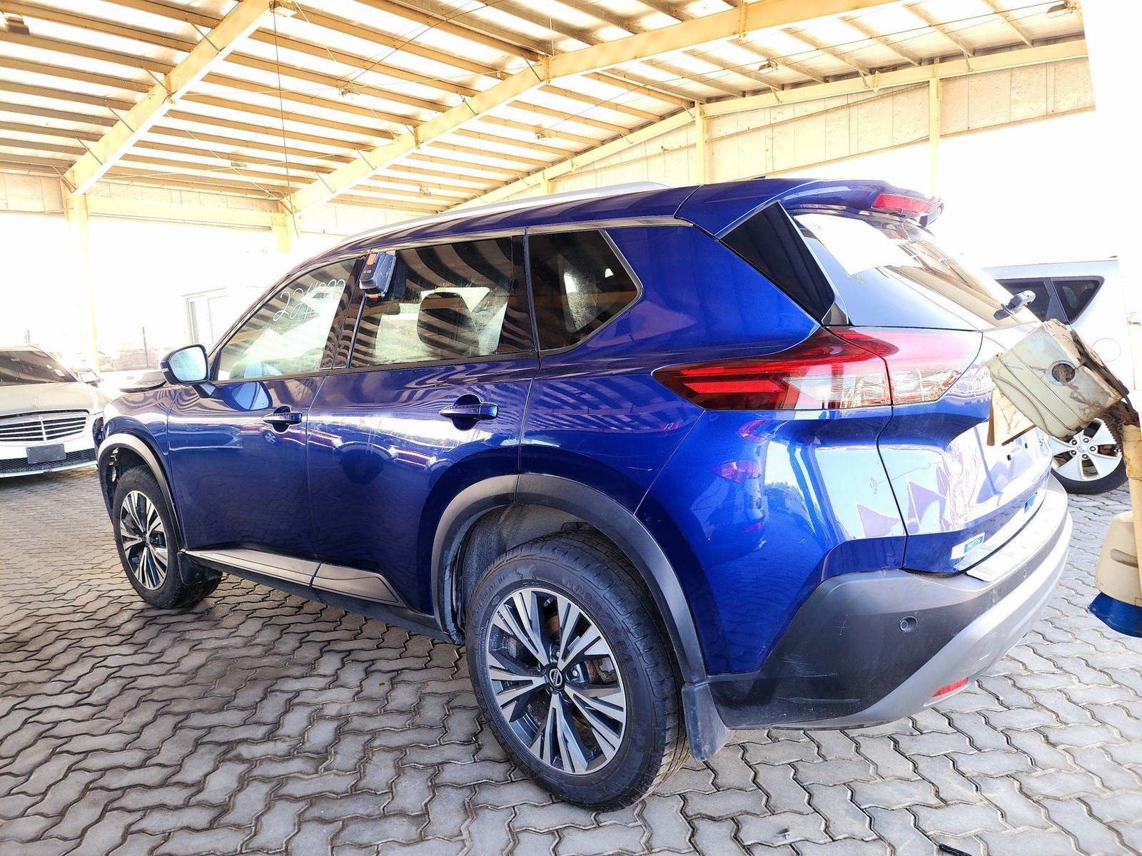 2021 NISSAN ROGUE — 102613 Miles — Lot W224232 — Souq - Marhaba Auctions Used Cars - Image 3