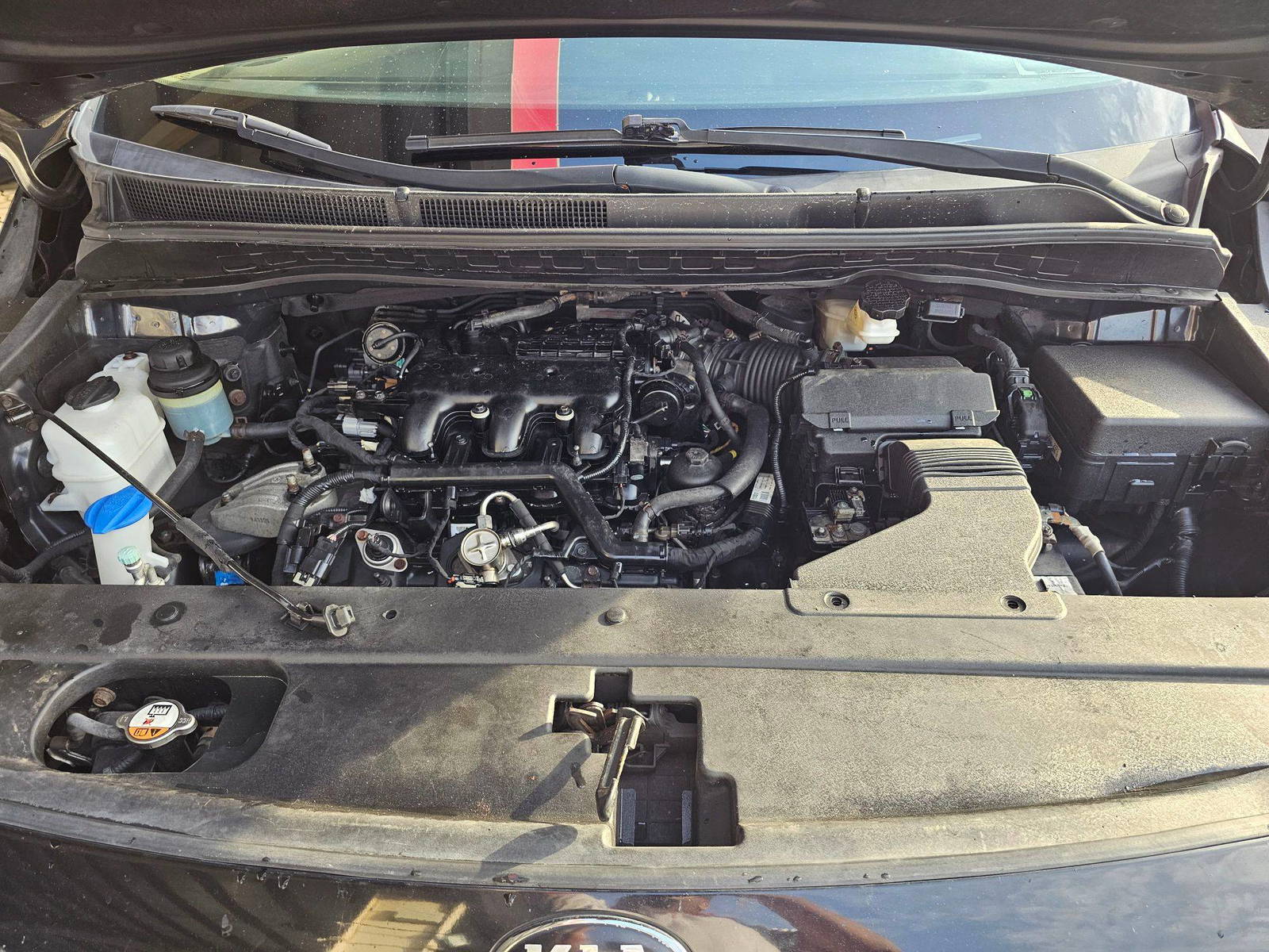 KIA SEDONA 2015 - Marhaba Auction Used Cars - Image 11