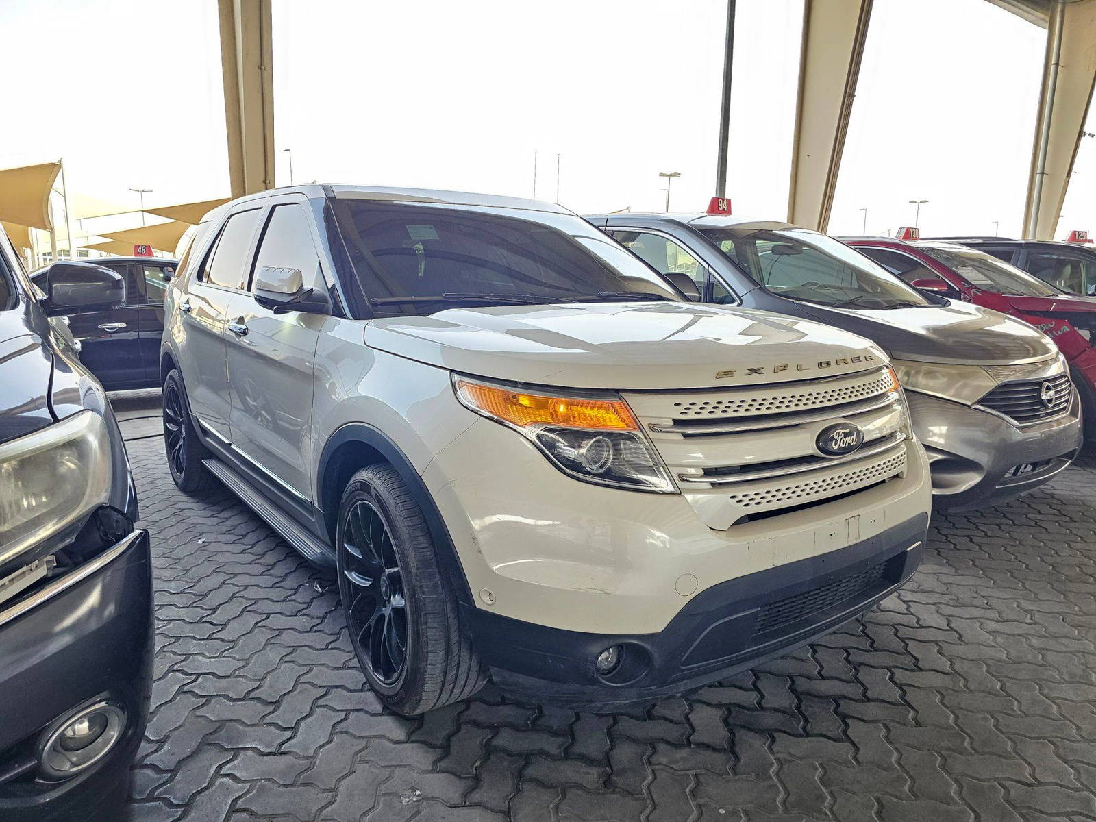 2011 FORD EXPLORER — 200089 KM — Lot 29035 — Souq - Marhaba Auctions Used Cars - Image 4