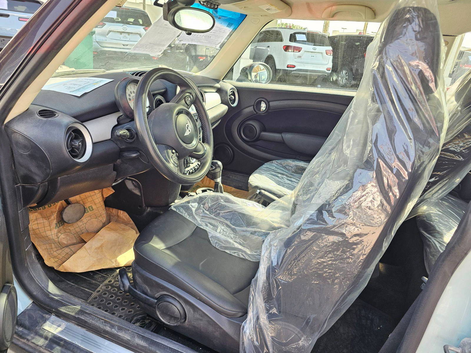 2013 MINI COOPER CLUBMAN — 130943 Miles — Lot 43558163 — Souq - Marhaba Auctions Used Cars - Image 8