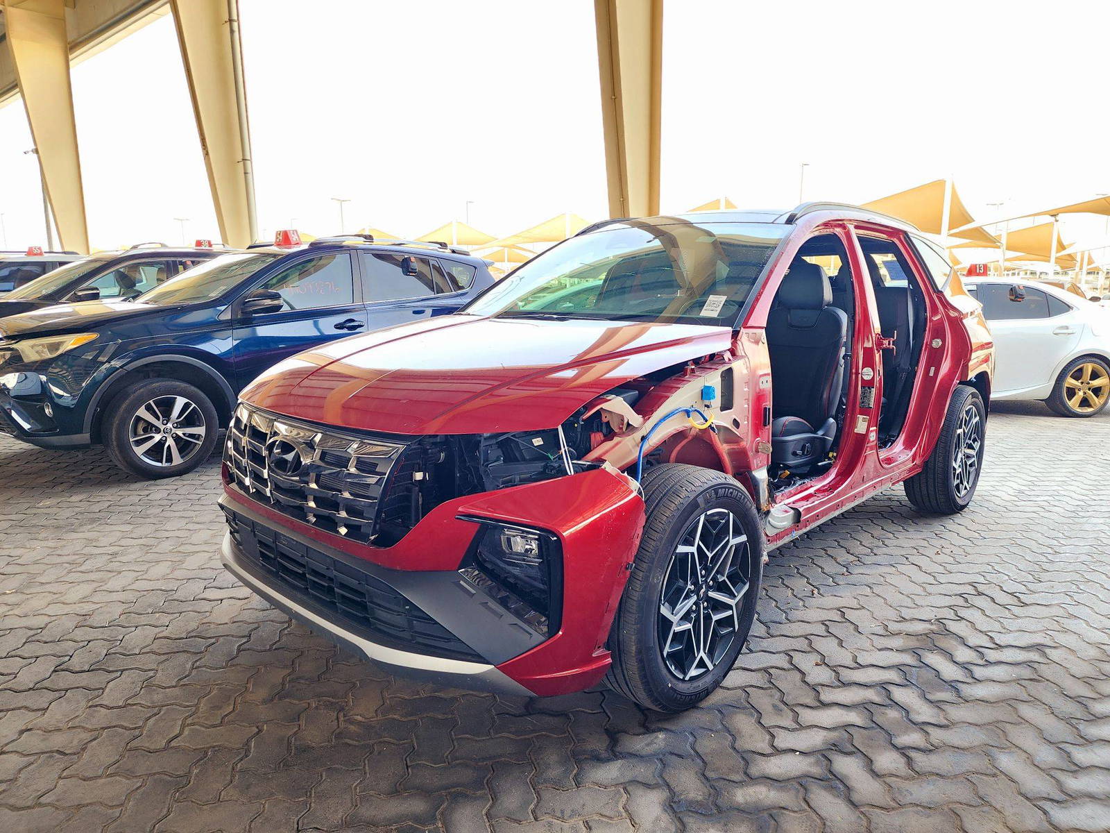 2023 HYUNDAI TUCSON — 10808 Miles — Lot 83620984 — Al Surrah - Marhaba Auctions Used Cars - Image 4