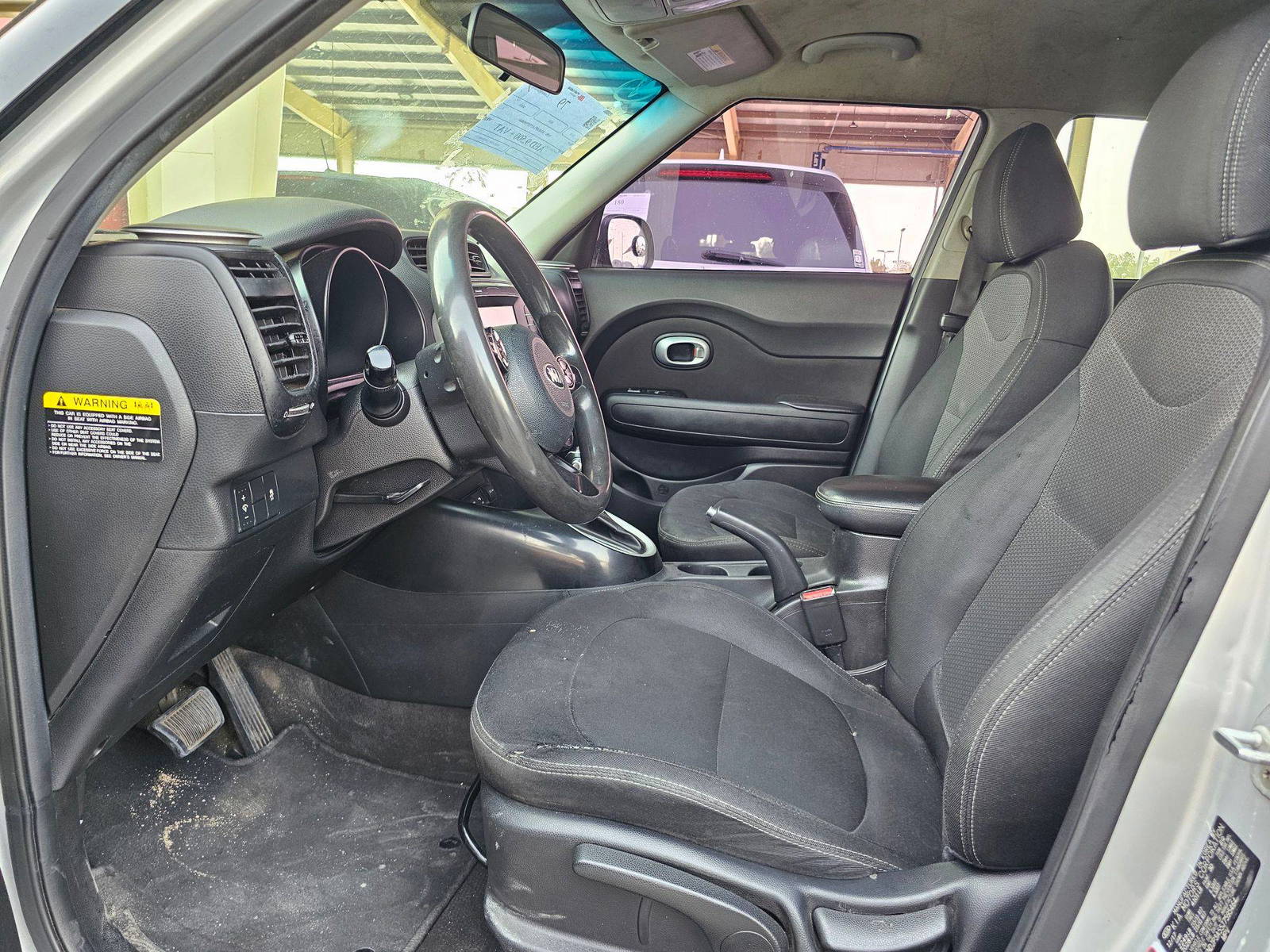 2018 KIA SOUL — 214926 Miles — Lot 5J7595464 — Souq - Marhaba Auctions Used Cars - Image 8