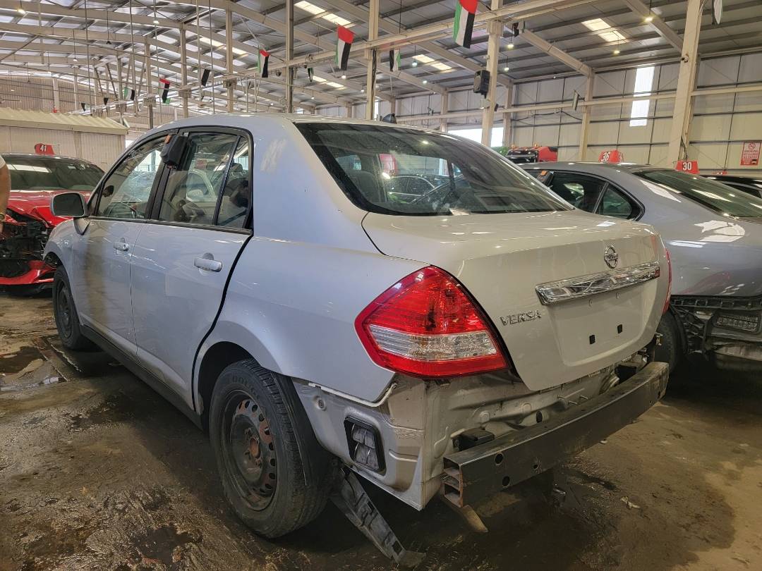 2010 NISSAN VERSA — 98916 Miles — Lot AL421784 — Souq - Marhaba Auctions Used Cars - Image 3