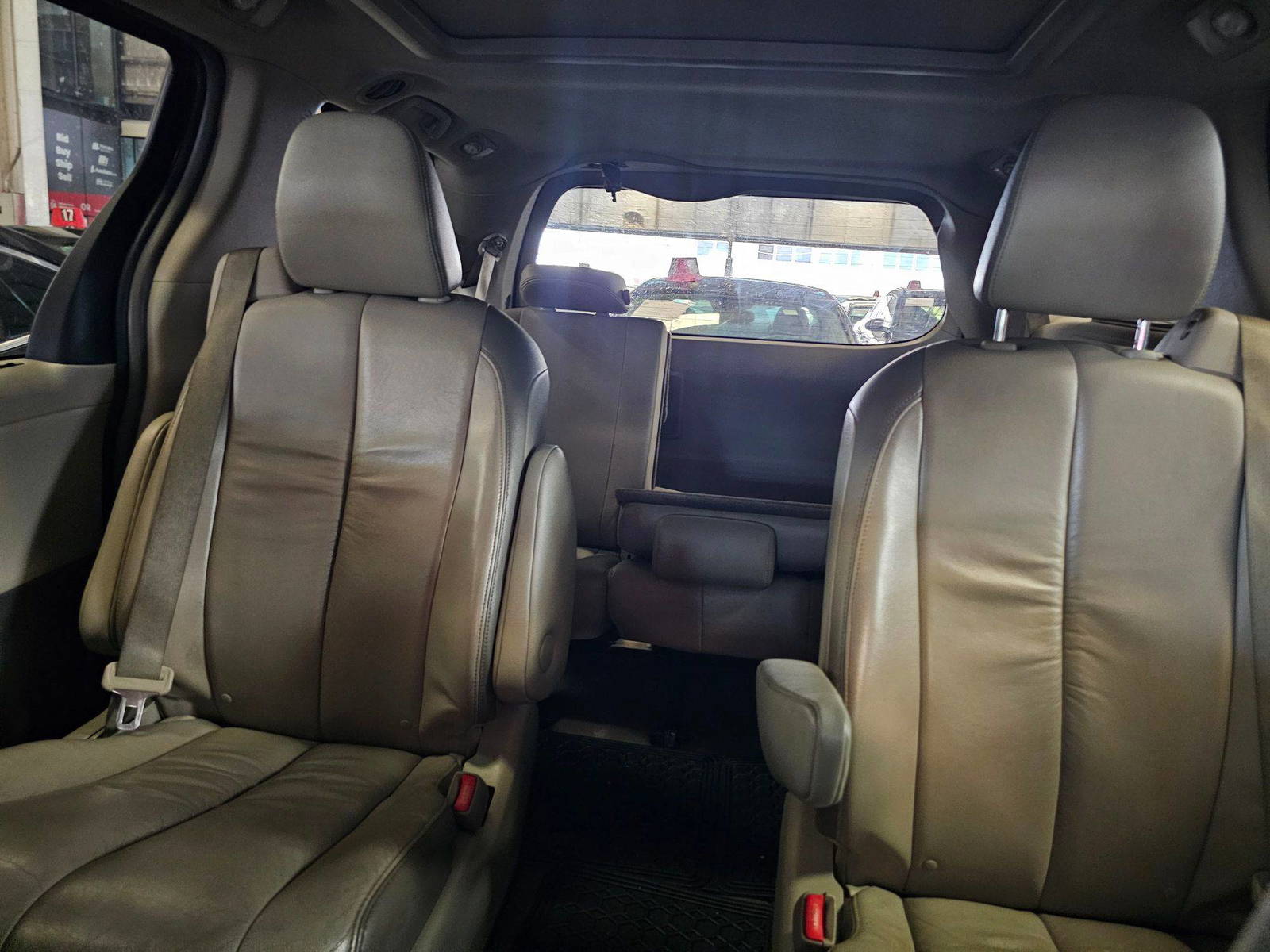 TOYOTA SIENNA 2012 - Marhaba Auction Used Cars - Image 10