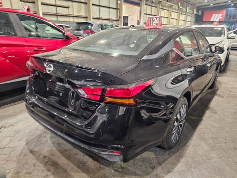2025 NISSAN ALTIMA at Marhaba Auctions