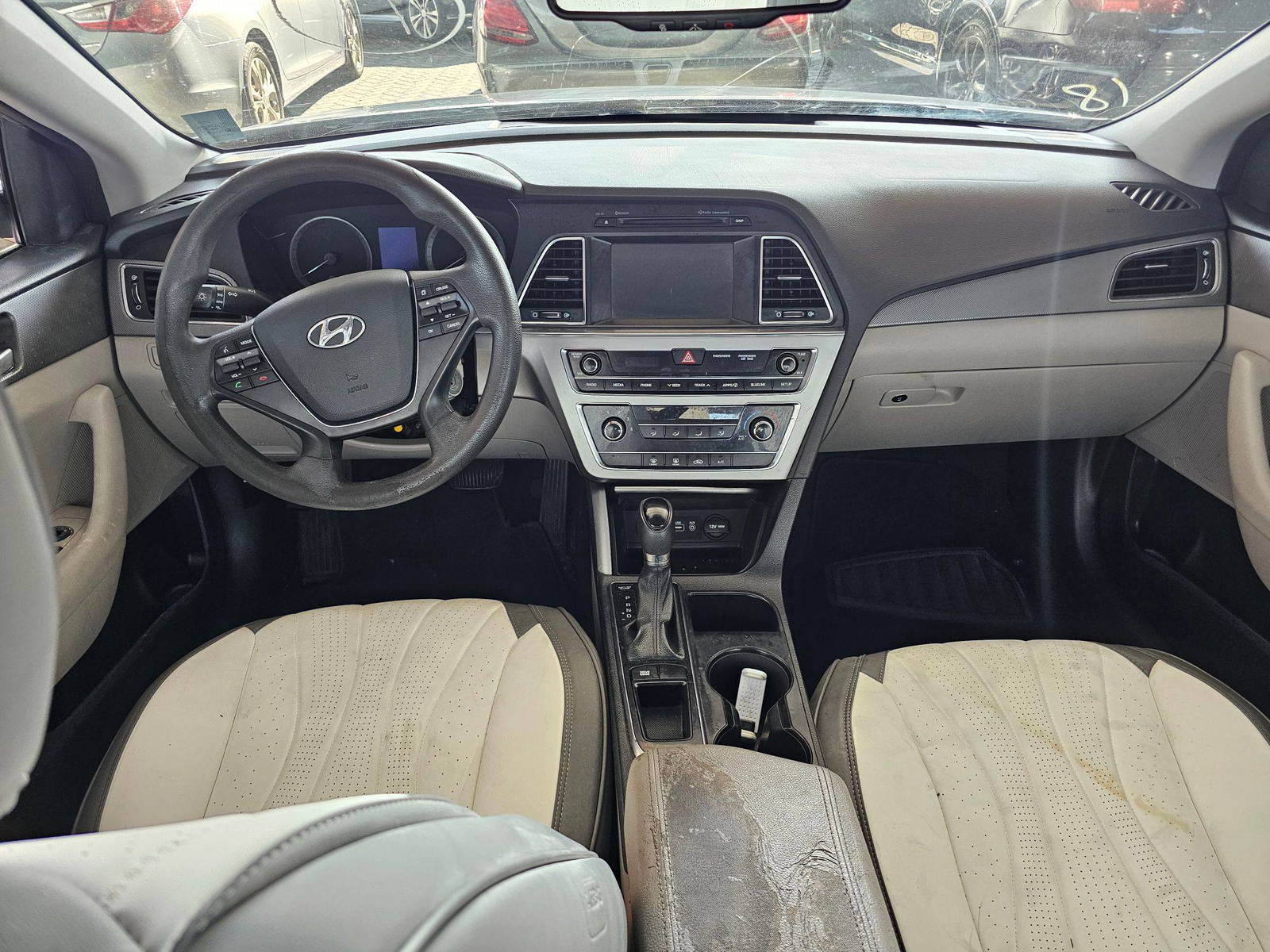 2016 HYUNDAI SONATA — 183000 Miles — Lot H335524 — Souq - Marhaba Auctions Used Cars - Image 8