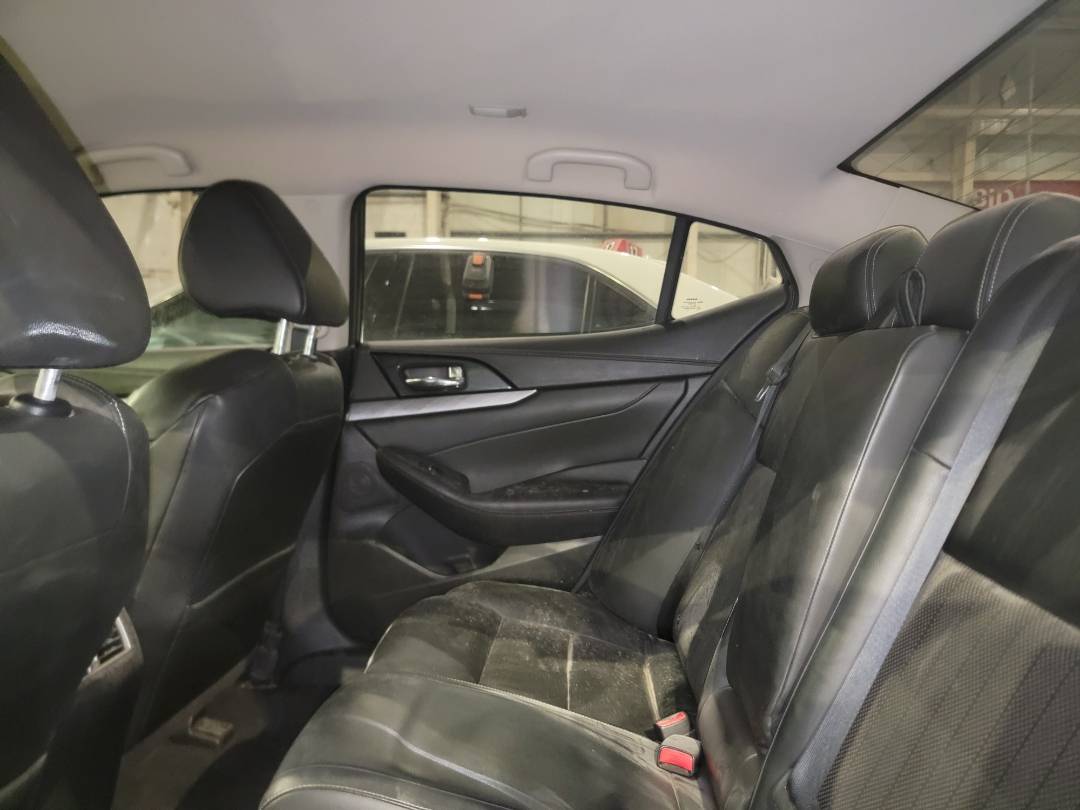 2018 NISSAN MAXIMA — 125874 Miles — Lot C361623 — Main - Marhaba Auctions Used Cars - Image 8